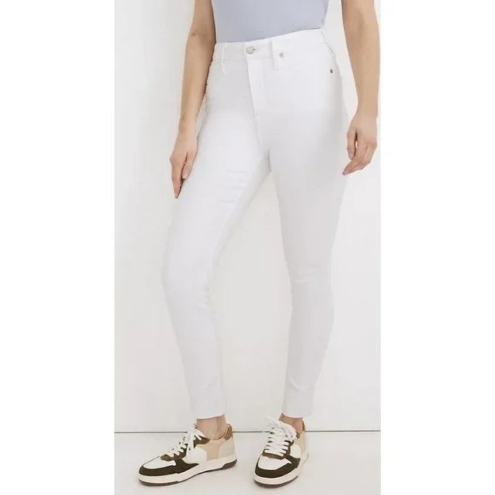 Madewell Curvy High Rise Skinny Jeans in Pure White, AJ185 Size 33